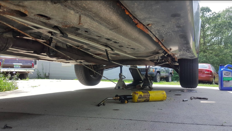 Illustration for article titled Replacing Rusty Brake Lines on a $1 Oldsmobile Alero Was Hell